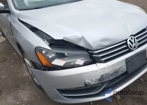 2013 Volkswagen Passat 2.5L Se из США, поврежденный, VIN 1VWBP7A34DC060709